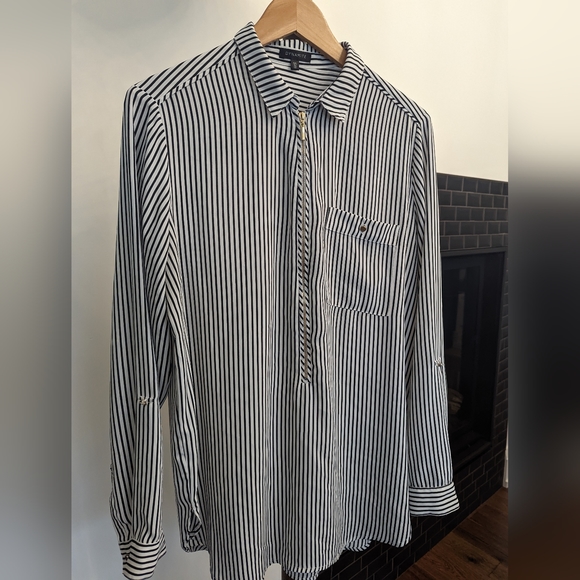 Vertical Black & White Stripped Dynamite Blouse s:L - Picture 1 of 7